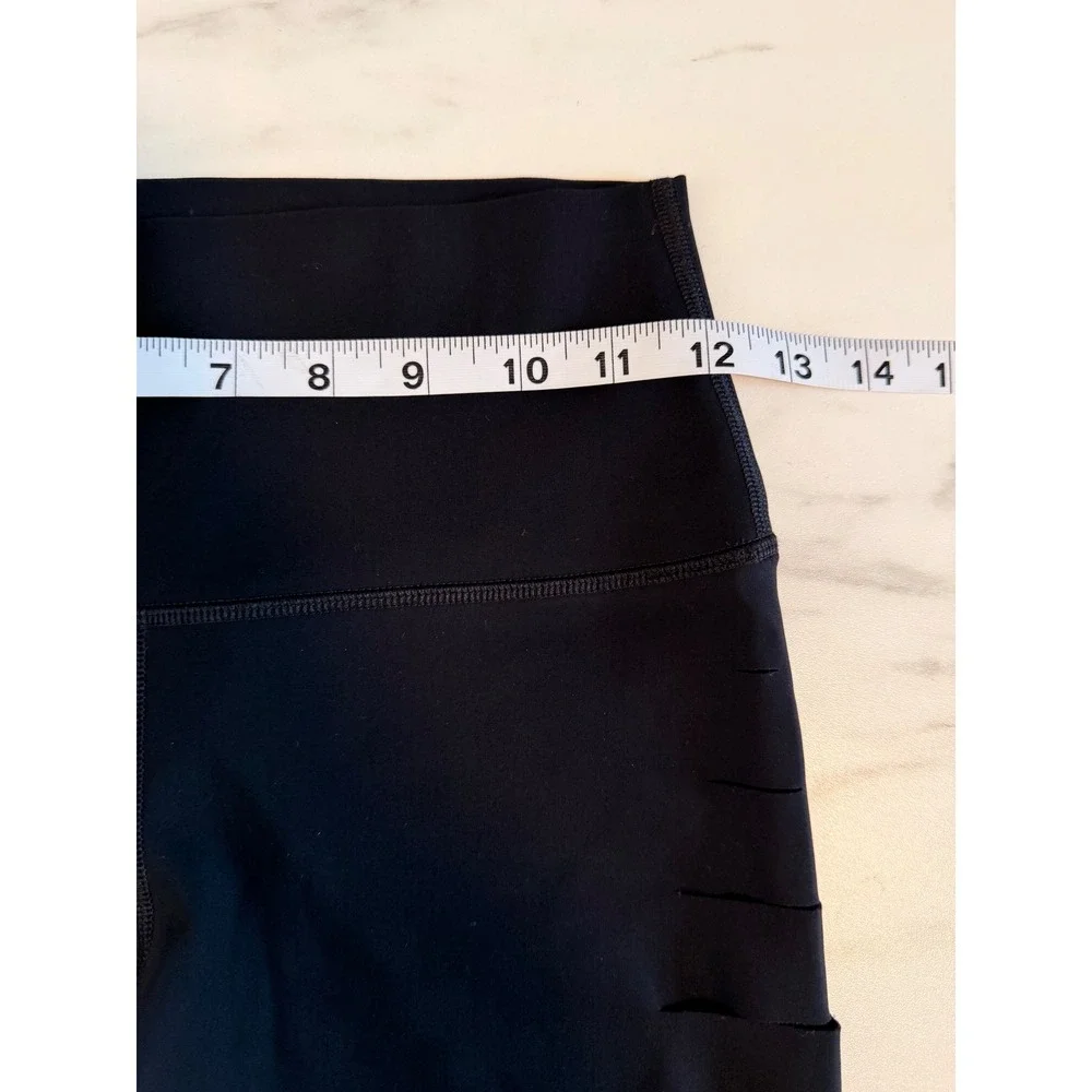 Alo Yoga Black Cutout High Waist Biker Shorts‎ Women's Size XS